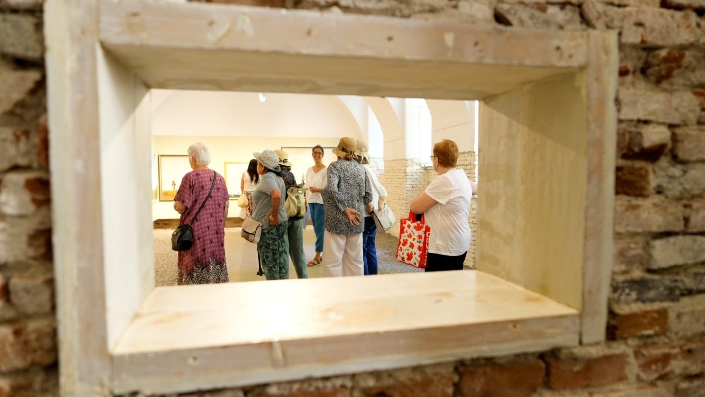 Beneficiarii Centrului „Sfânta Treime” din Sibiu participă la ateliere de art-terapie 368637