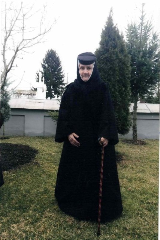 Monahia Nifona Fluture de la Pasărea - statornicie, rugăciune și  smerenie 368676