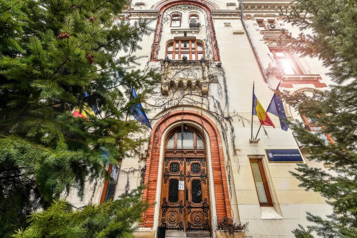 Standarde naţionale după care se vor nota elevii 368588