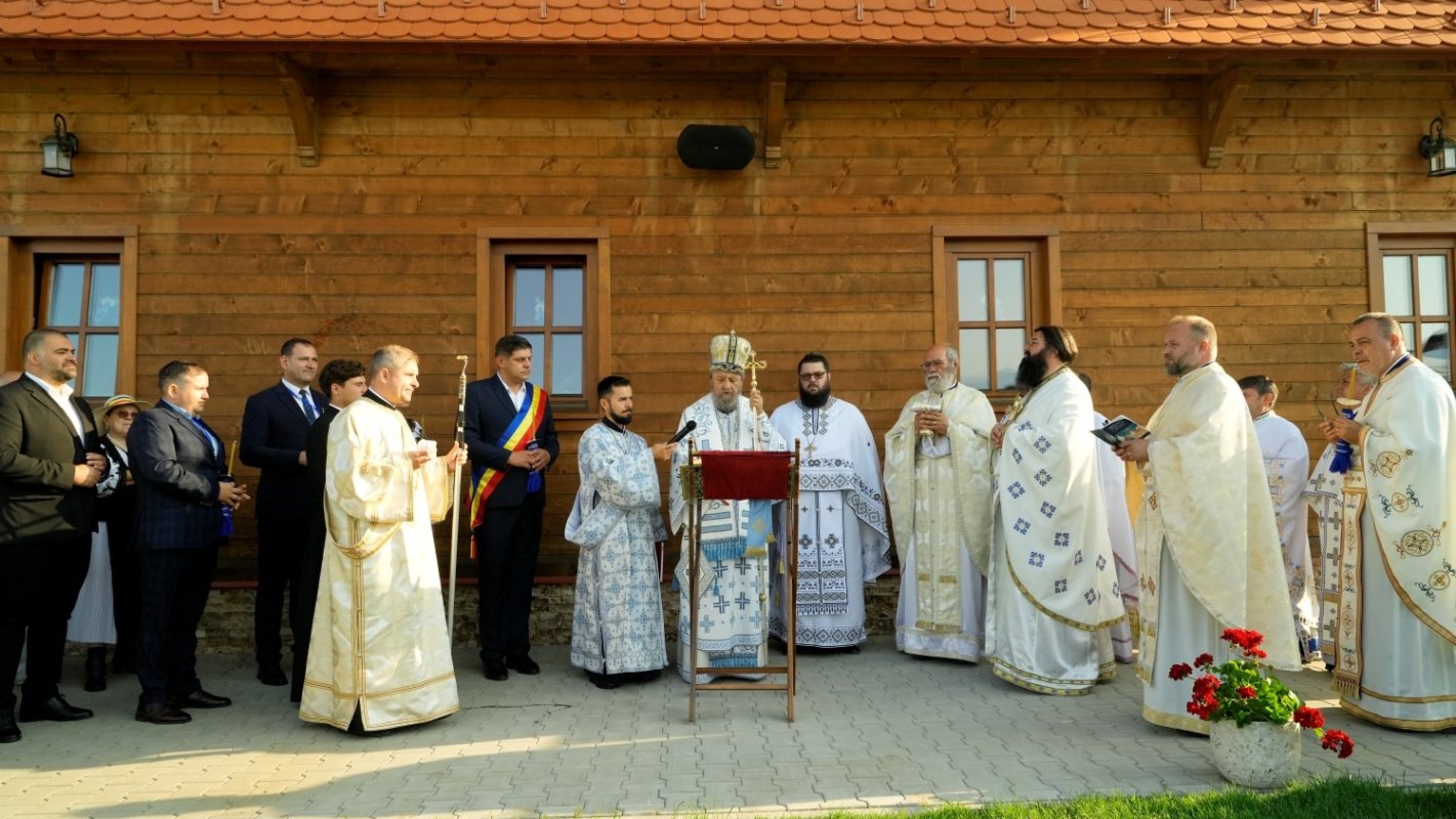 Biserica Parohiei Sânpetru 3, judeţul Braşov, a fost târnosită 368962