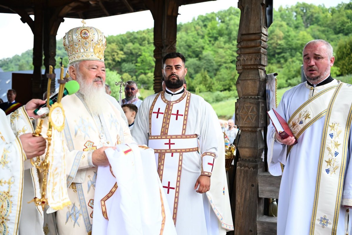 Hramul Mănăstirii „Sfântul Proroc Ilie Tesviteanul” de la Nușeni 368897