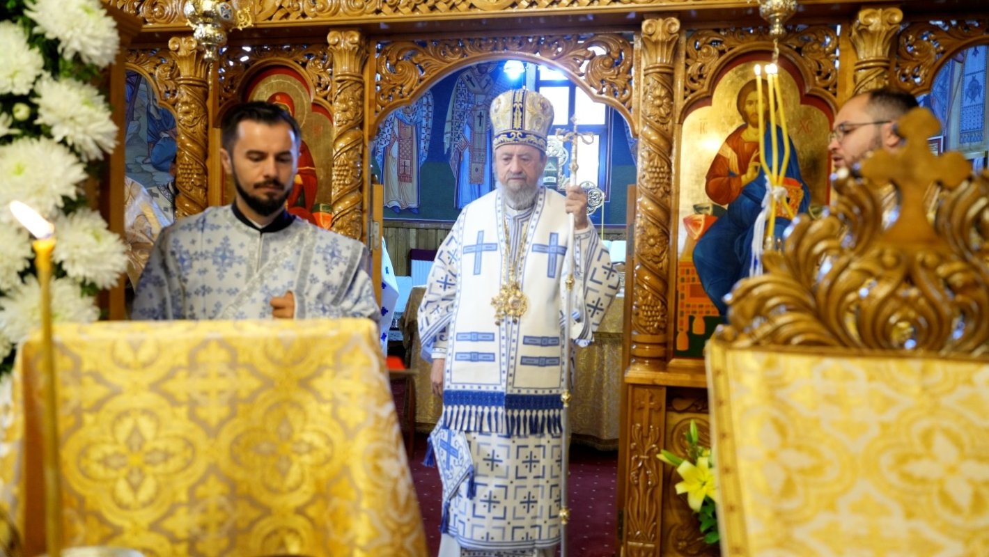 Liturghie arhierească la mănăstirea din Sita Buzăului 368983