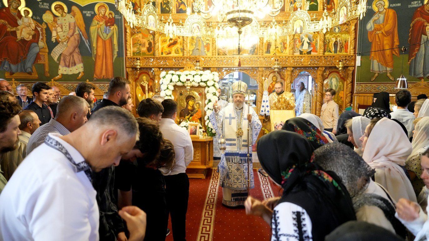 Liturghie arhierească la mănăstirea din Sita Buzăului 368984