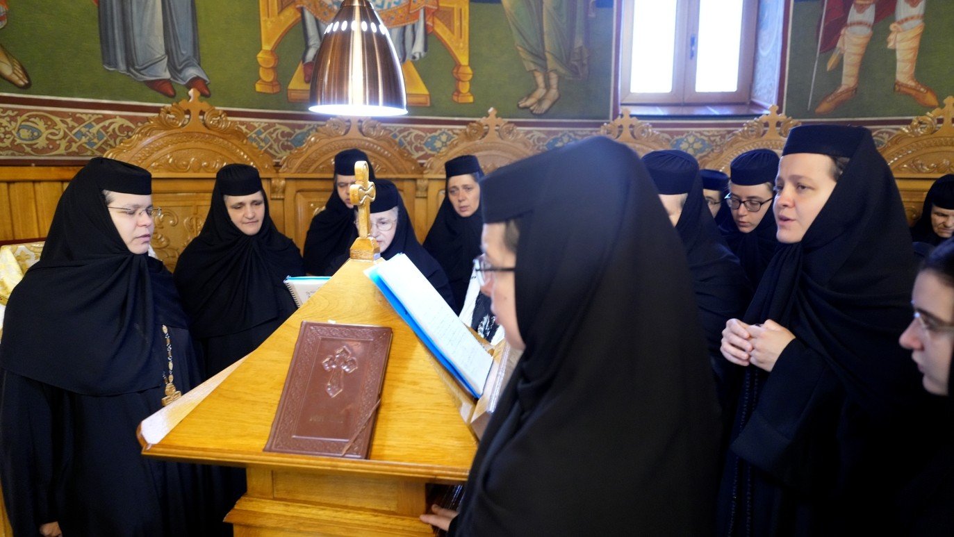 Liturghie arhierească la mănăstirea din Sita Buzăului 368986