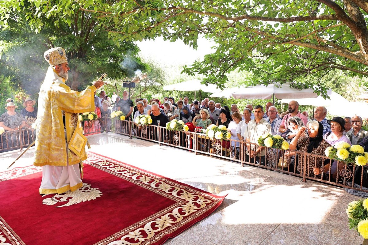 Schitul Săseni din județul Buzău și‑a sărbătorit ocrotitorul spiritual 368915