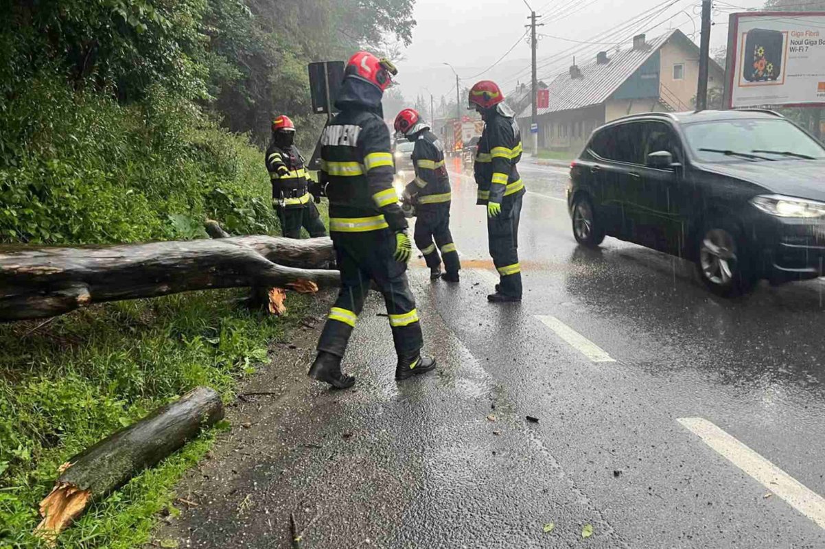 Urmări ale furtunilor de duminică 368871