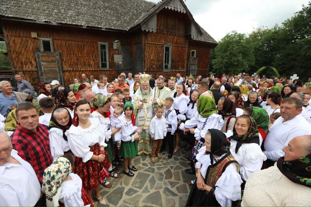 Hramul Mănăstirii Dragomirești, Maramureş 369050