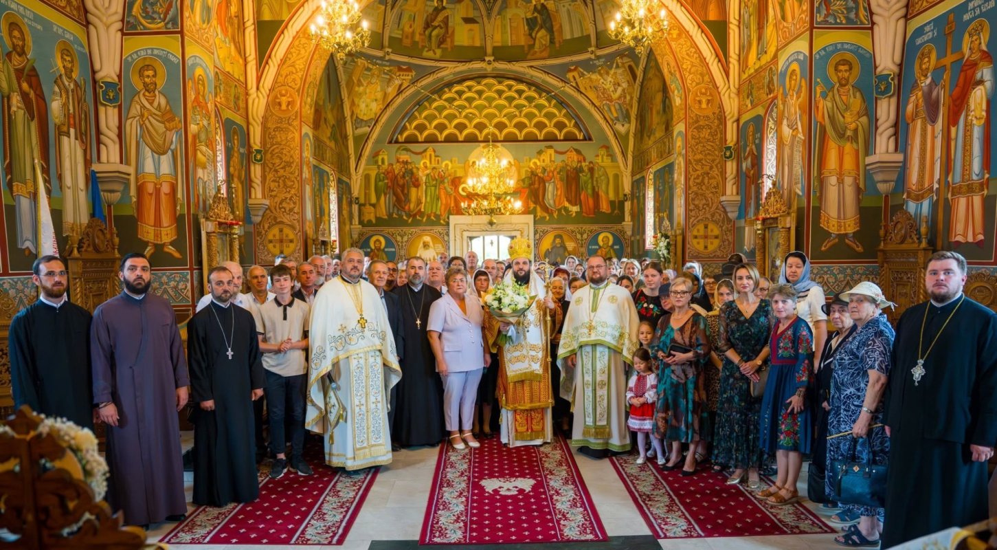 Hramul Bisericii „Sfânta Mironosiță Maria Magdalena”, din Municipiul Onești 369194