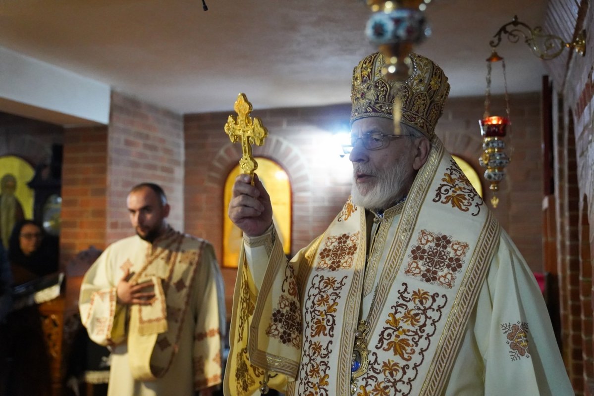 „Călători prin nori” ai Sfântului Pantelimon 369274