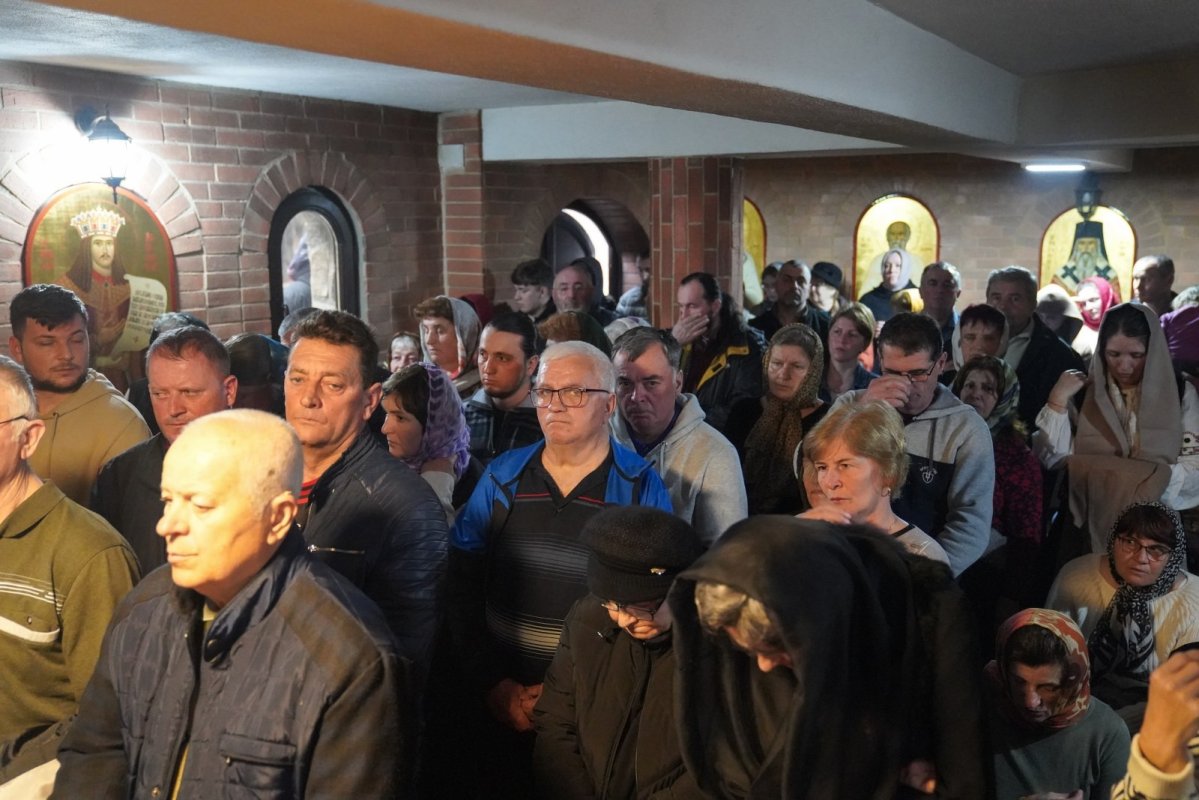 „Călători prin nori” ai Sfântului Pantelimon 369287
