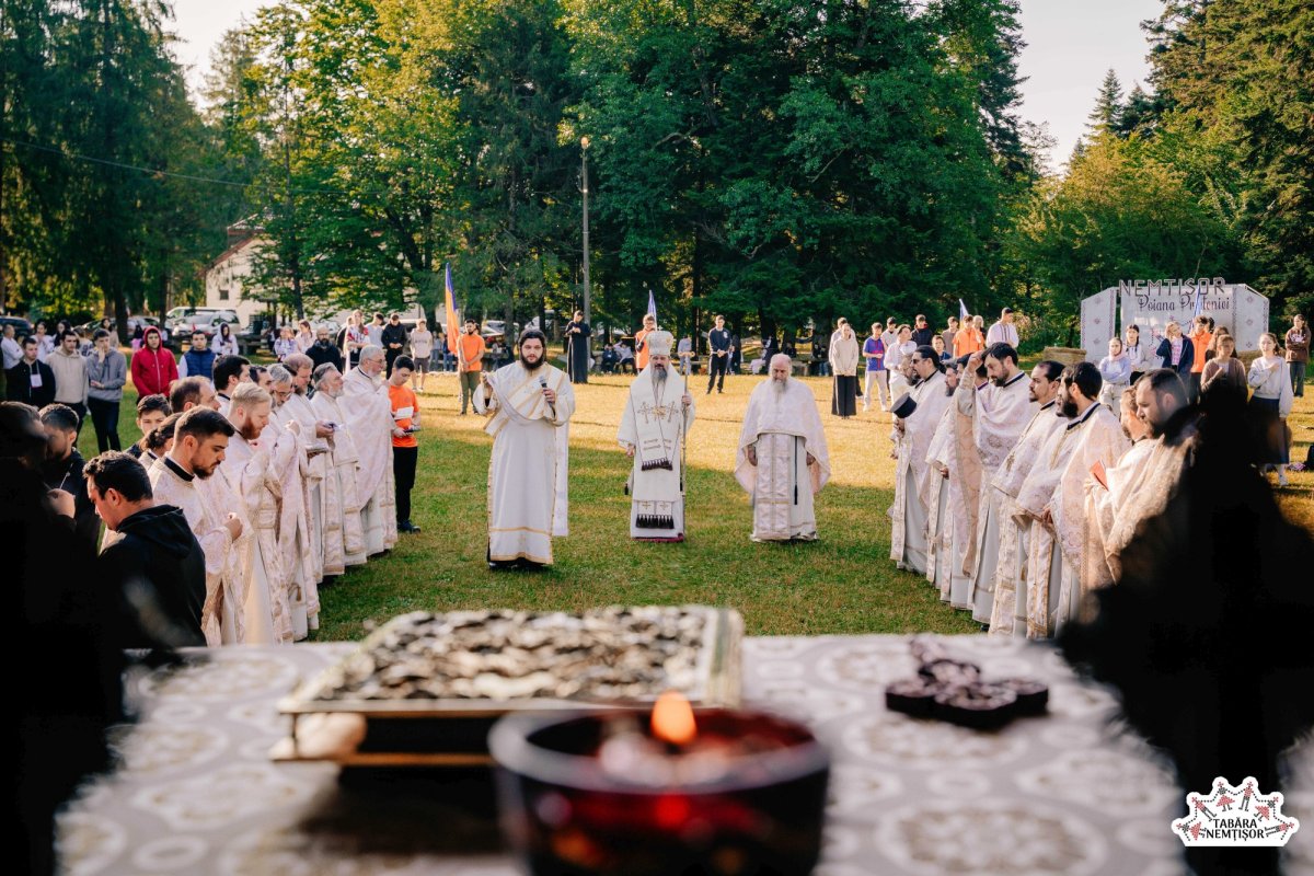 Peste 500 de tineri în tabără la Nemțișor 369242