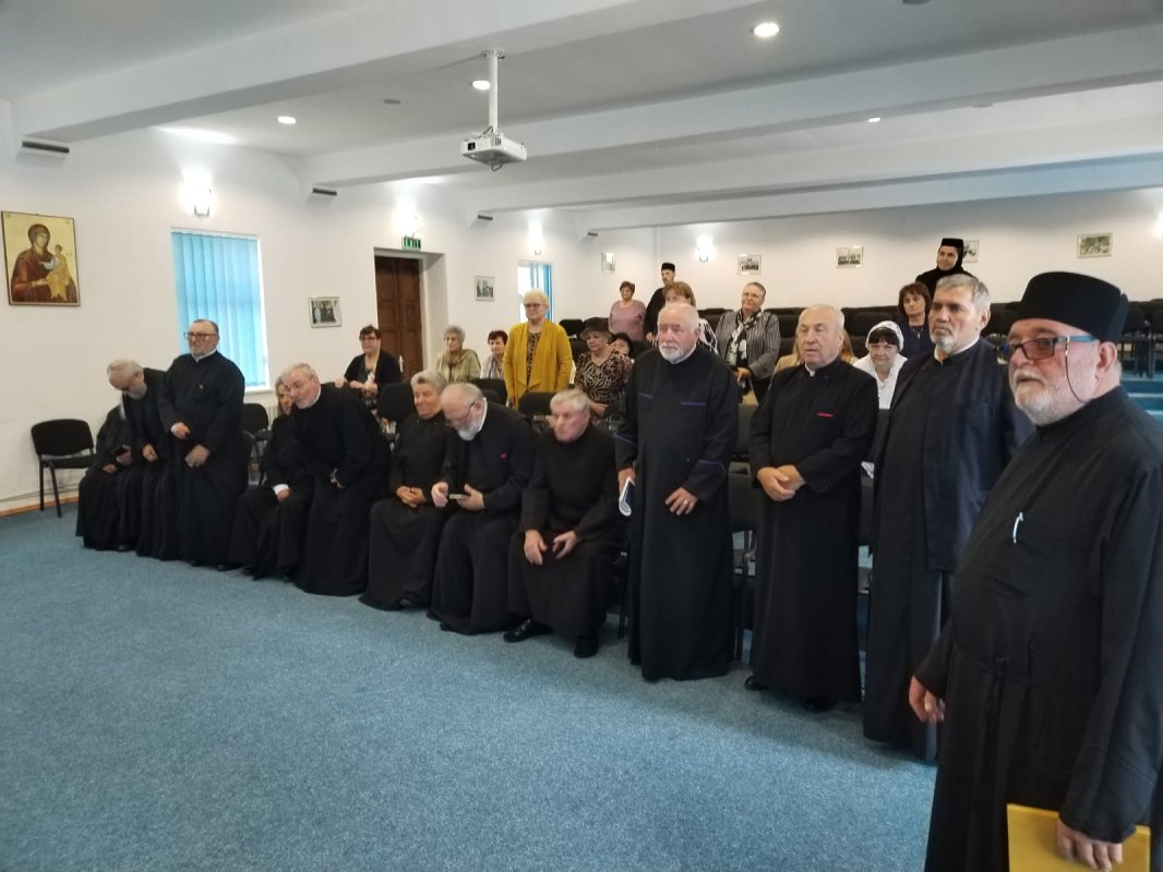 Revedere după 50 de ani la Seminarul de la Neamț 369293