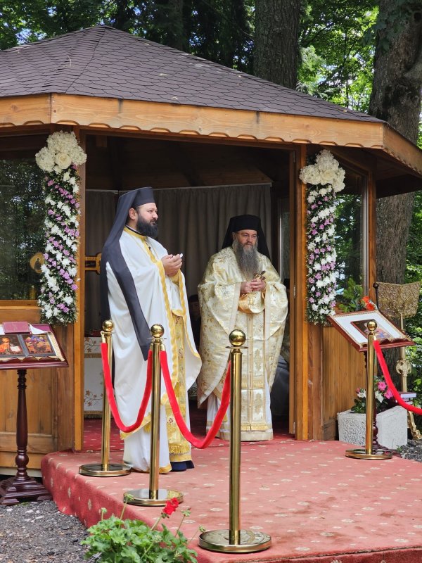 Hramul Schitului „Sfânta Ana”‑Cota 1.400 369368