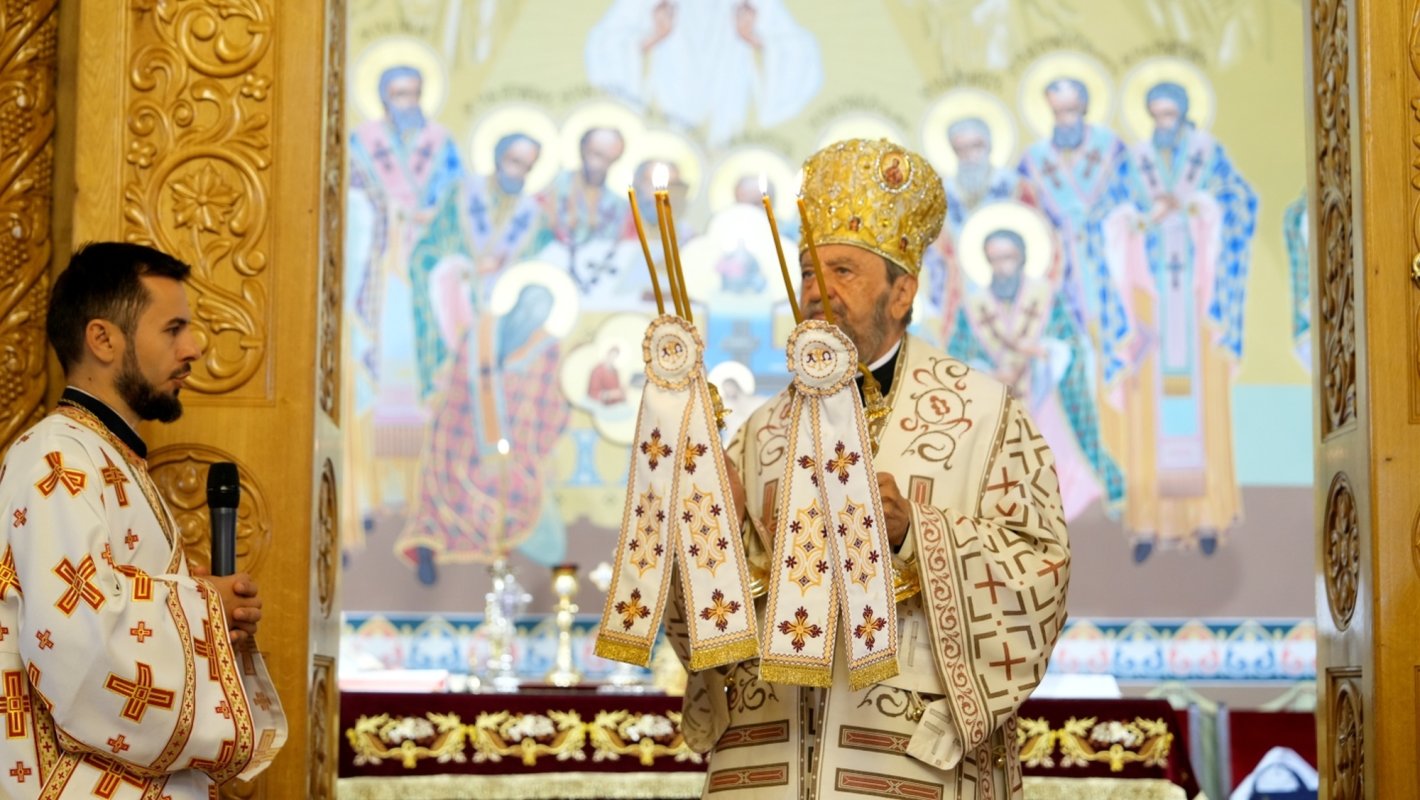 Liturghie arhierească în Biserica „Sfântul Proroc Ilie Tesviteanul” din Sibiu 369390
