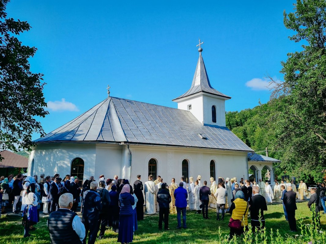 Sărbătoare în satul clujean Huta 369380