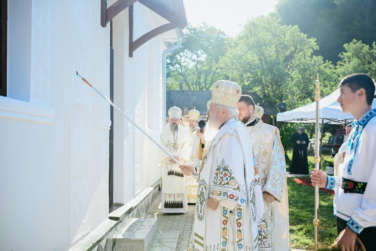 Sărbătoare în satul clujean Huta 369382