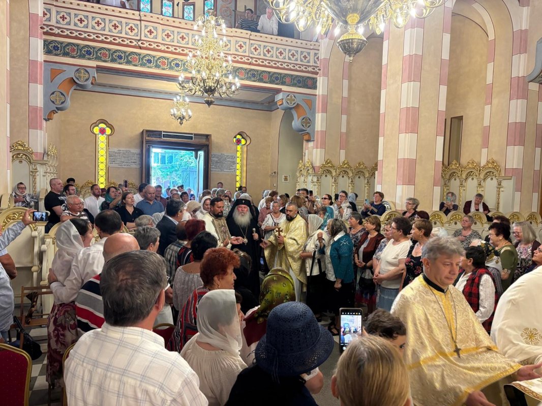 Sfinţire şi binecuvântare la Parohia Fabric din Timișoara 369412