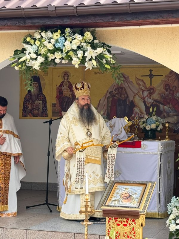Hramul unei parohii misionare din Teleorman 369526