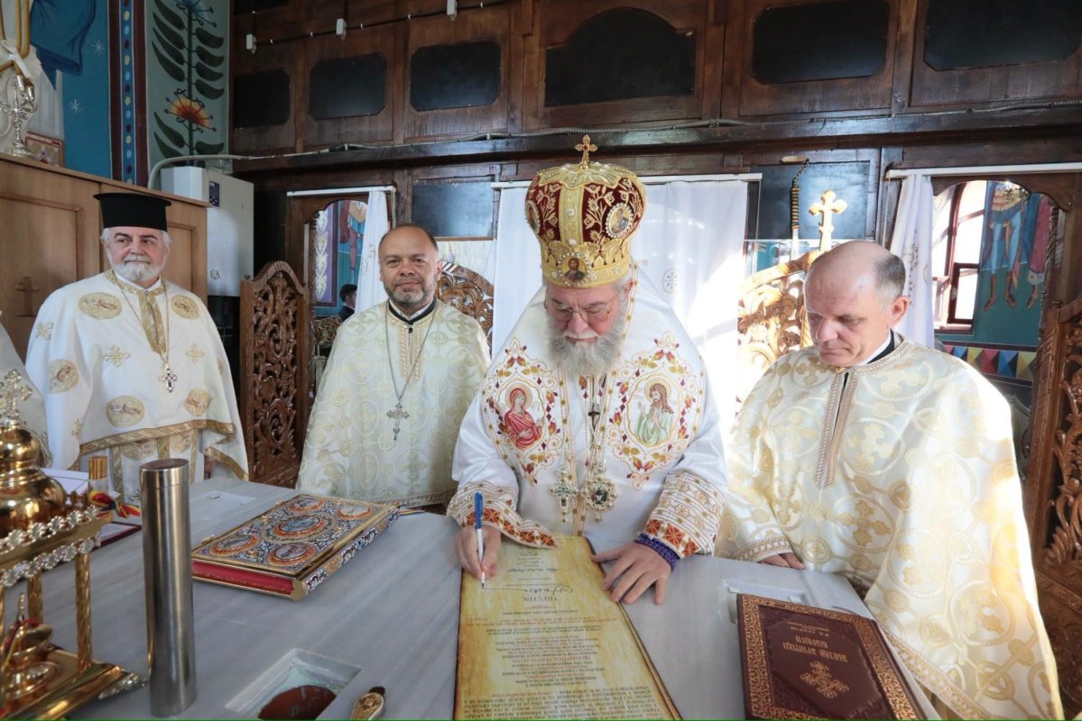 Târnosirea bisericii din Tămășești, comuna Ariniș, Maramureş 369491