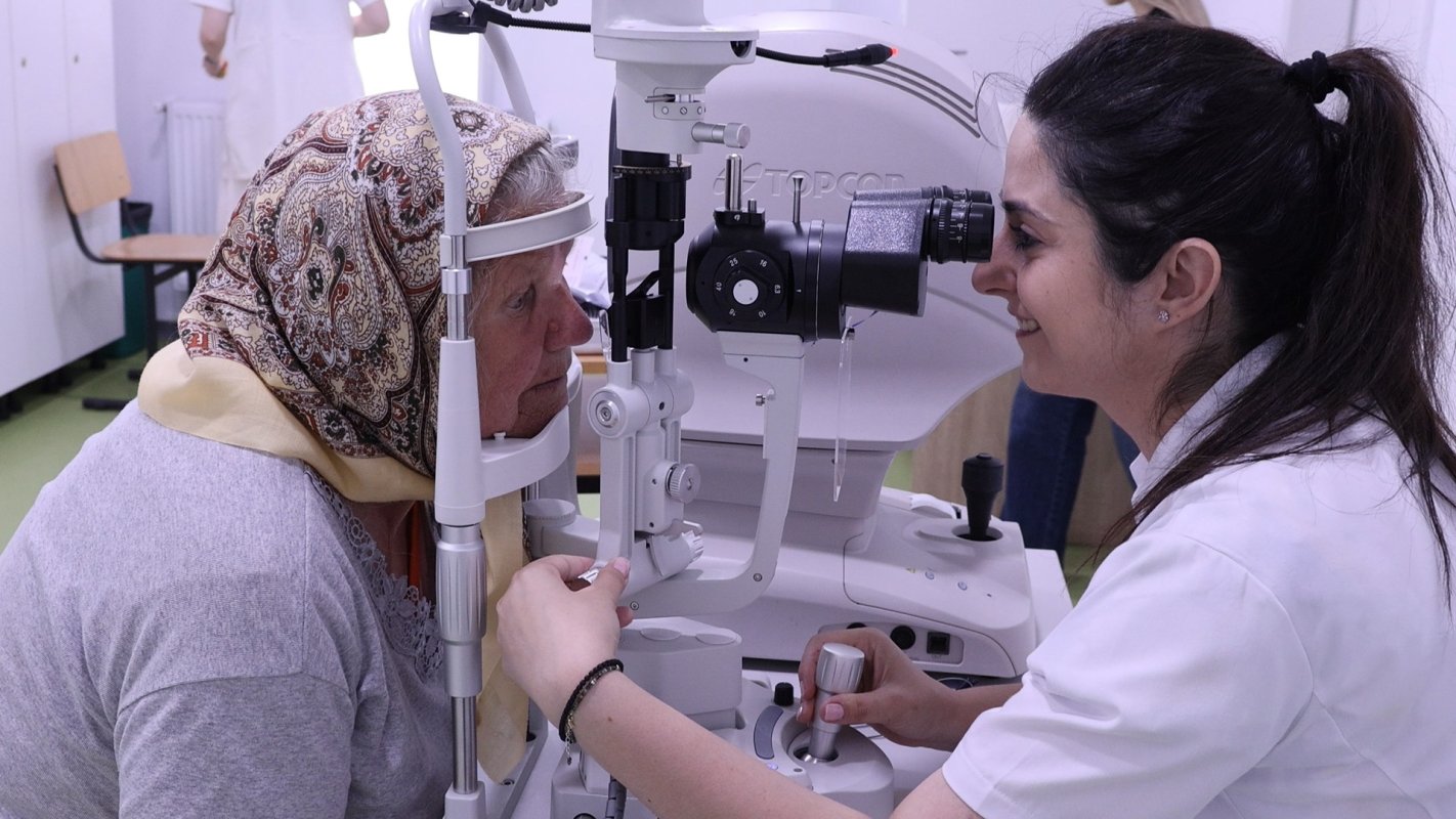Consultații medicale gratuite pentru 500 de persoane din județul Botoșani 369625