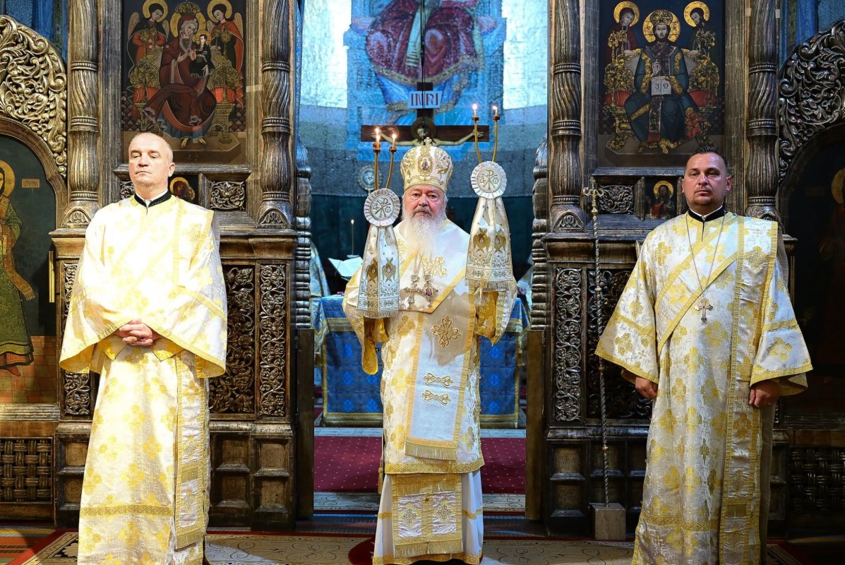 Liturghie arhierească la Catedrala Mitropolitană 369883