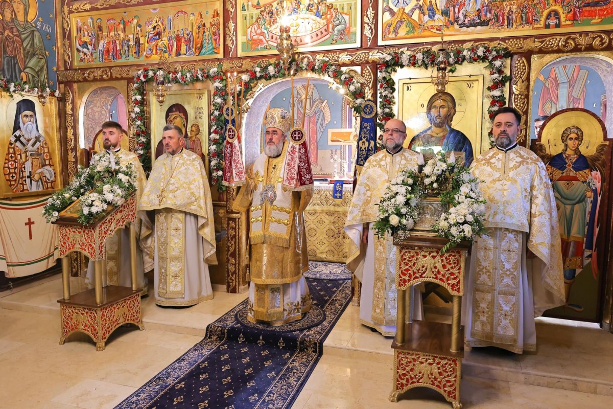 Vizită arhierească în Parohia Gugești I din județul Vrancea 369897