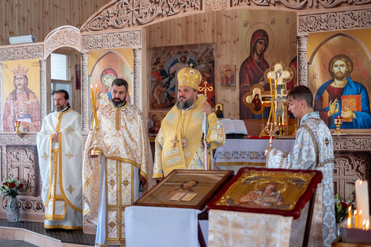Aniversare în Parohia „Sfântul Voievod Ștefan cel Mare” - Harrow, Londra 370096