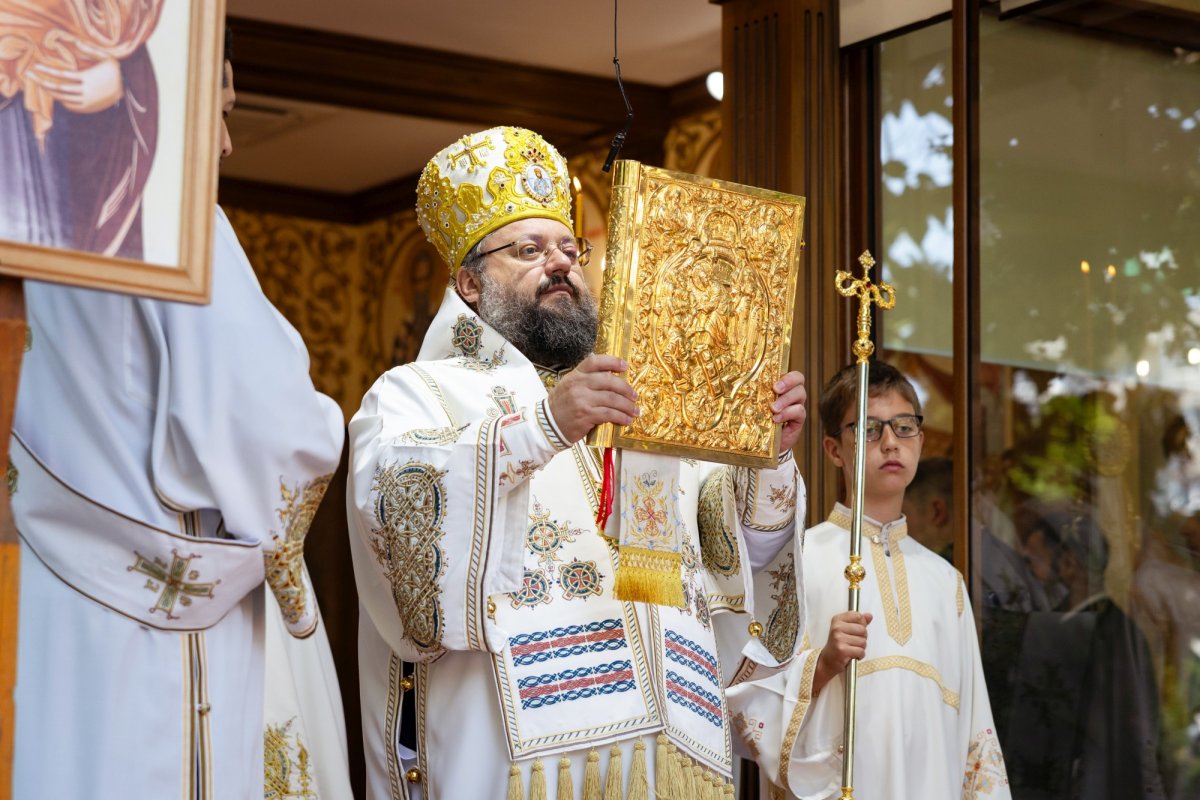 Sfântul Cuvios Ioan Iacob, cinstit la Paraclisul Catedralei Naţionale 370113