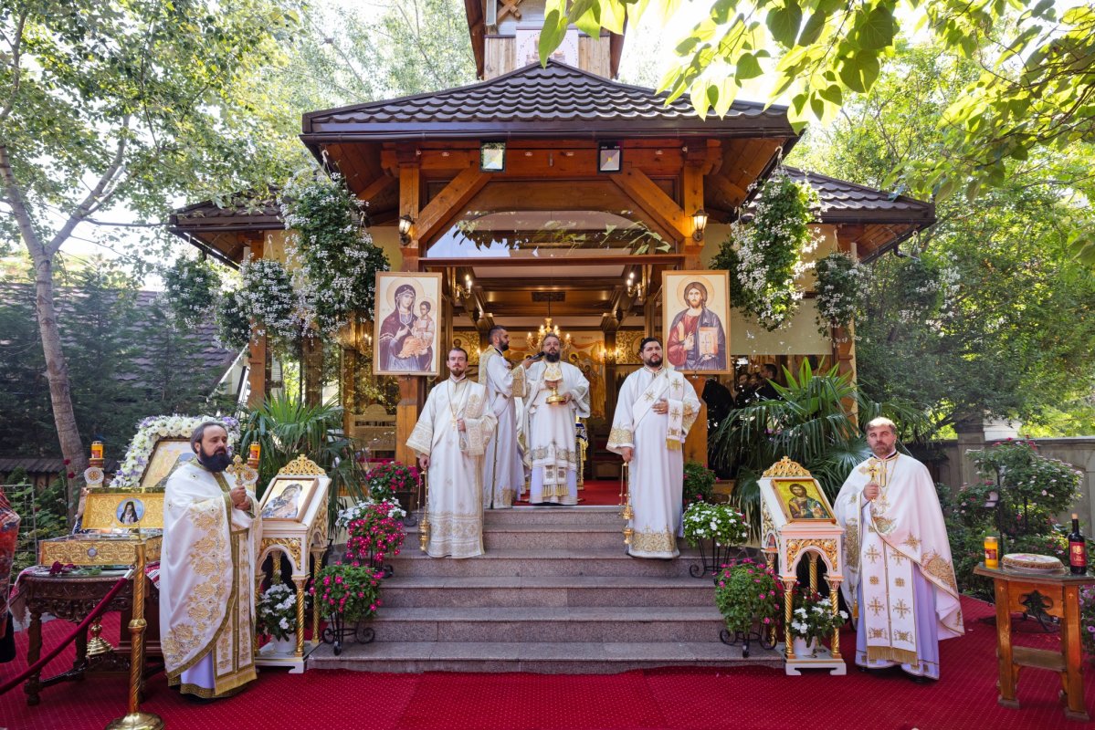 Sfântul Cuvios Ioan Iacob, cinstit la Paraclisul Catedralei Naţionale 370123
