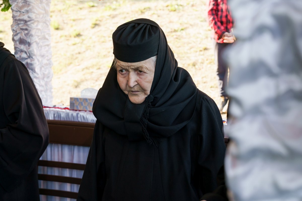 Sfântul Ioan Iacob, sărbătorit la el acasă 370137