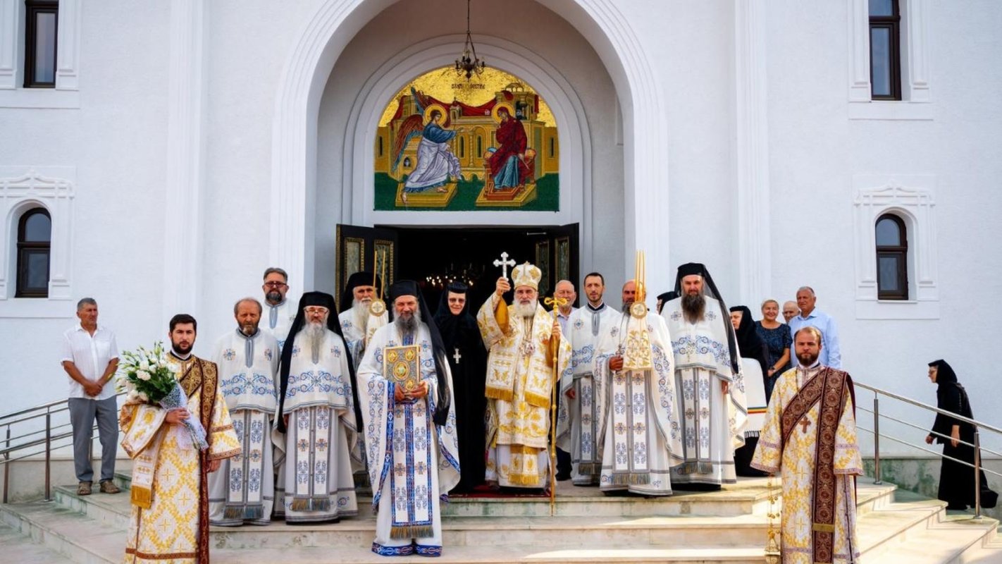 Binecuvântare arhierească la Mănăstirea Tisa Silvestri 370311