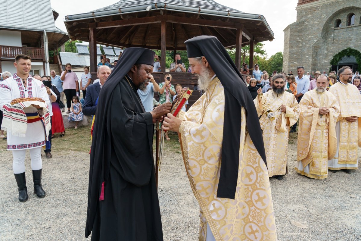 Hramul Mănăstirii Sângeap‑Basaraba din judeţul Iaşi 370358