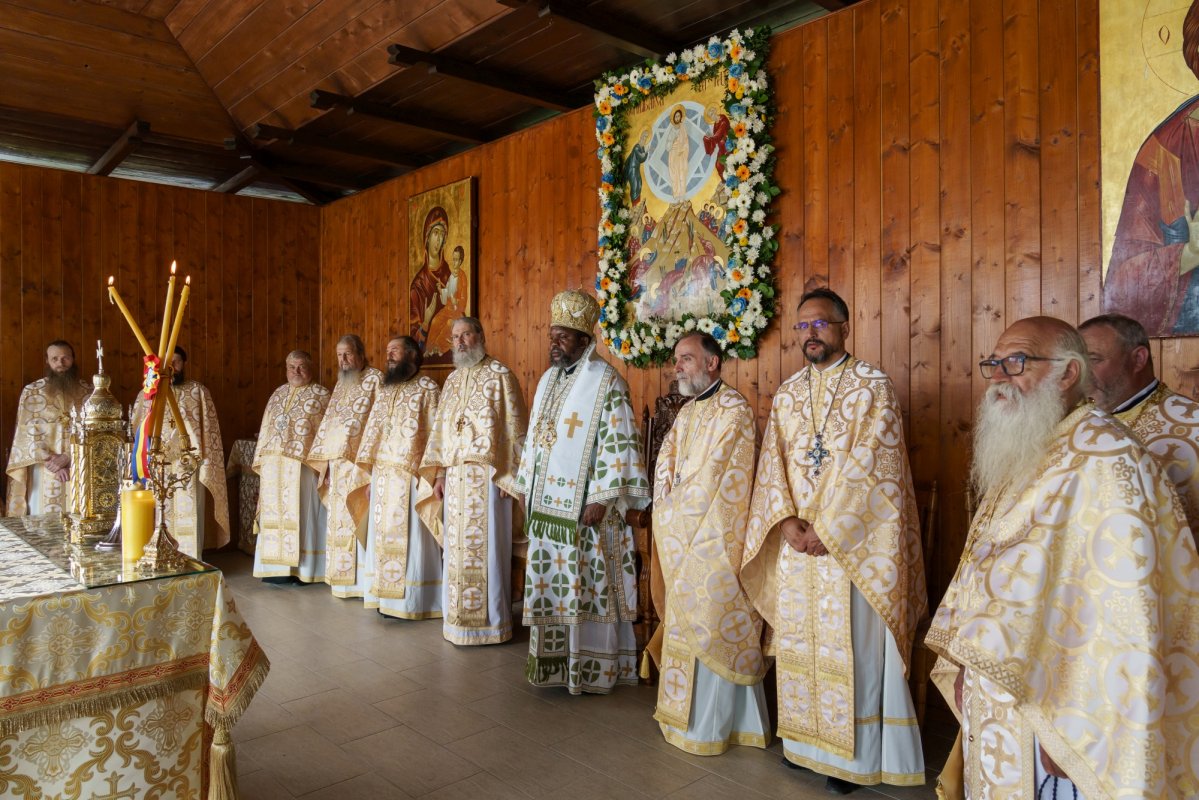 Hramul Mănăstirii Sângeap‑Basaraba din judeţul Iaşi 370364