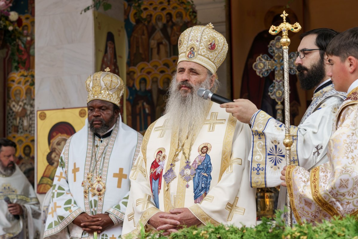 Sărbătorile nemţene au culminat cu hramul Mănăstirii Sihăstria 370342