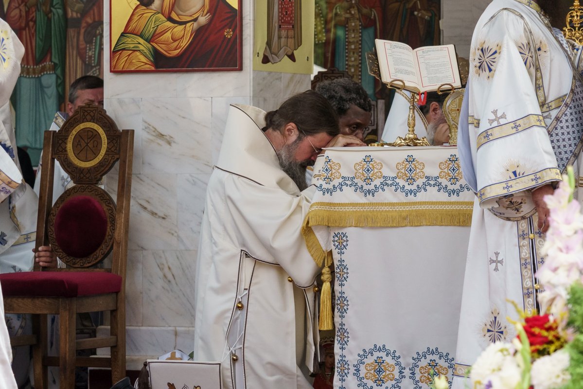 Sărbătorile nemţene au culminat cu hramul Mănăstirii Sihăstria 370345