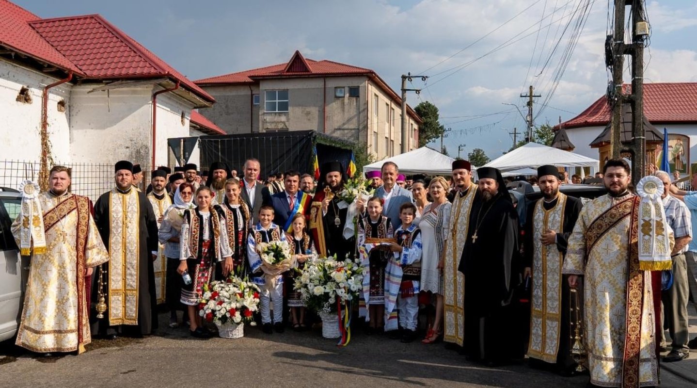 Sfinţirea paraclisului Protoieriei Sascut, judeţul Bacău 370312