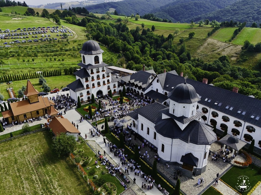 Sobor de ierarhi la mănăstirea din Sita Buzăului 370291