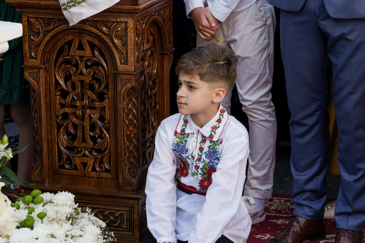 Biserica „Sfântul Ioan Botezătorul” din Piatra Neamț a fost îmbrăcată în veșmânt de har 370430