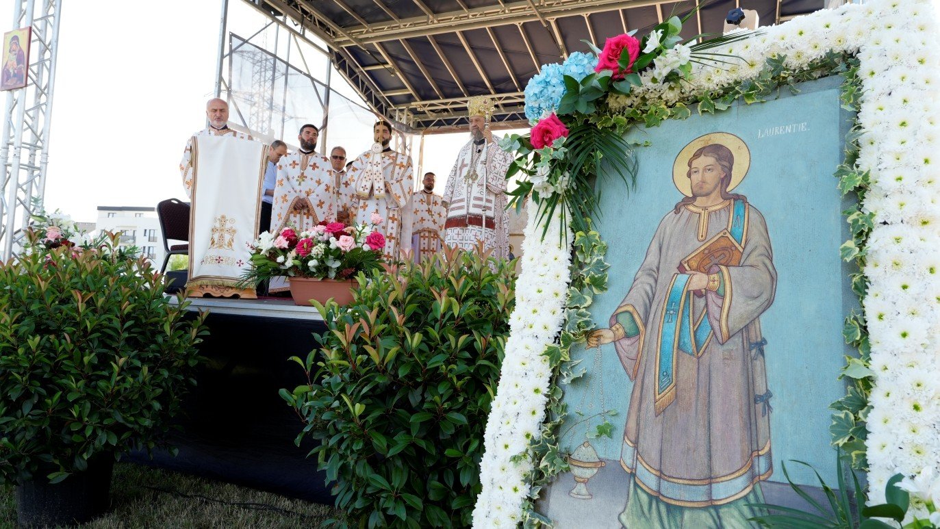 Liturghie arhierească la biserica din Cartierul Arhitecților‑Cisnădie 370449