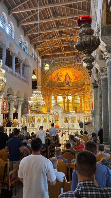 Pelerini în Grecia în Postul Adormirii Maicii Domnului 370507