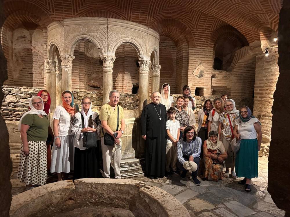 Pelerini în Grecia în Postul Adormirii Maicii Domnului 370525