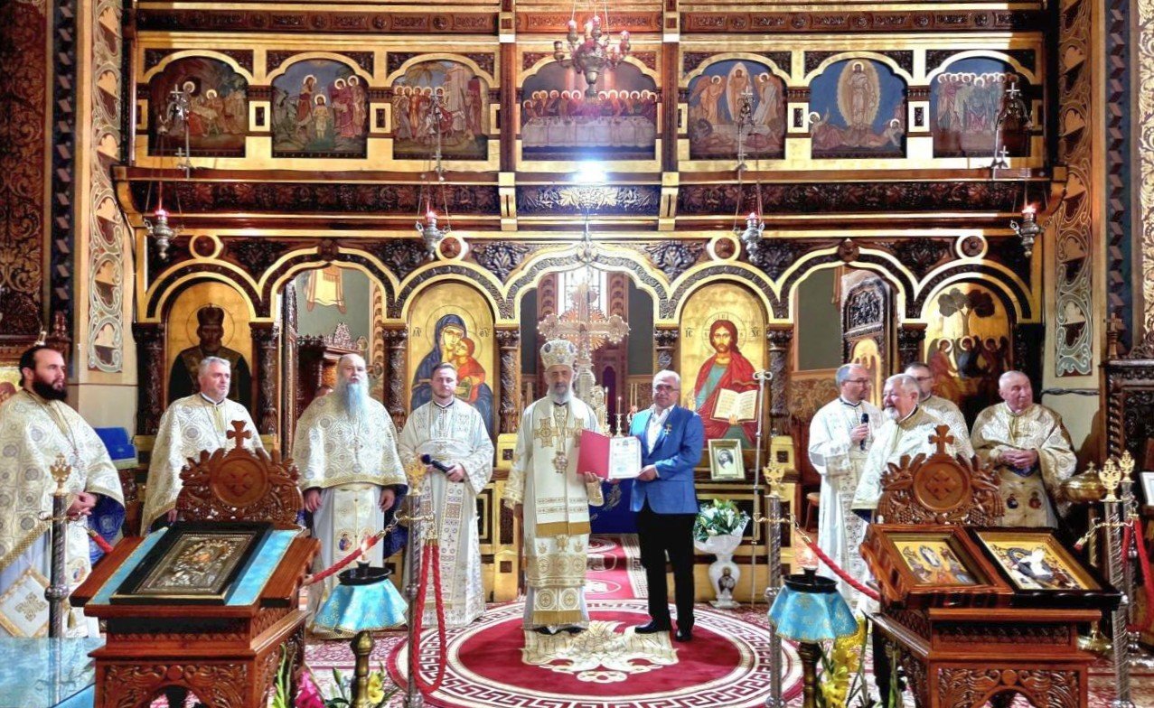 Slujire arhierească la Biserica „Sfânta Treime” din Sighișoara 370554