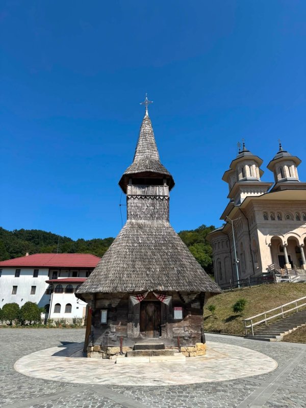 Mii de pelerini așteptați la hramul Mănăstirii Nicula 370649
