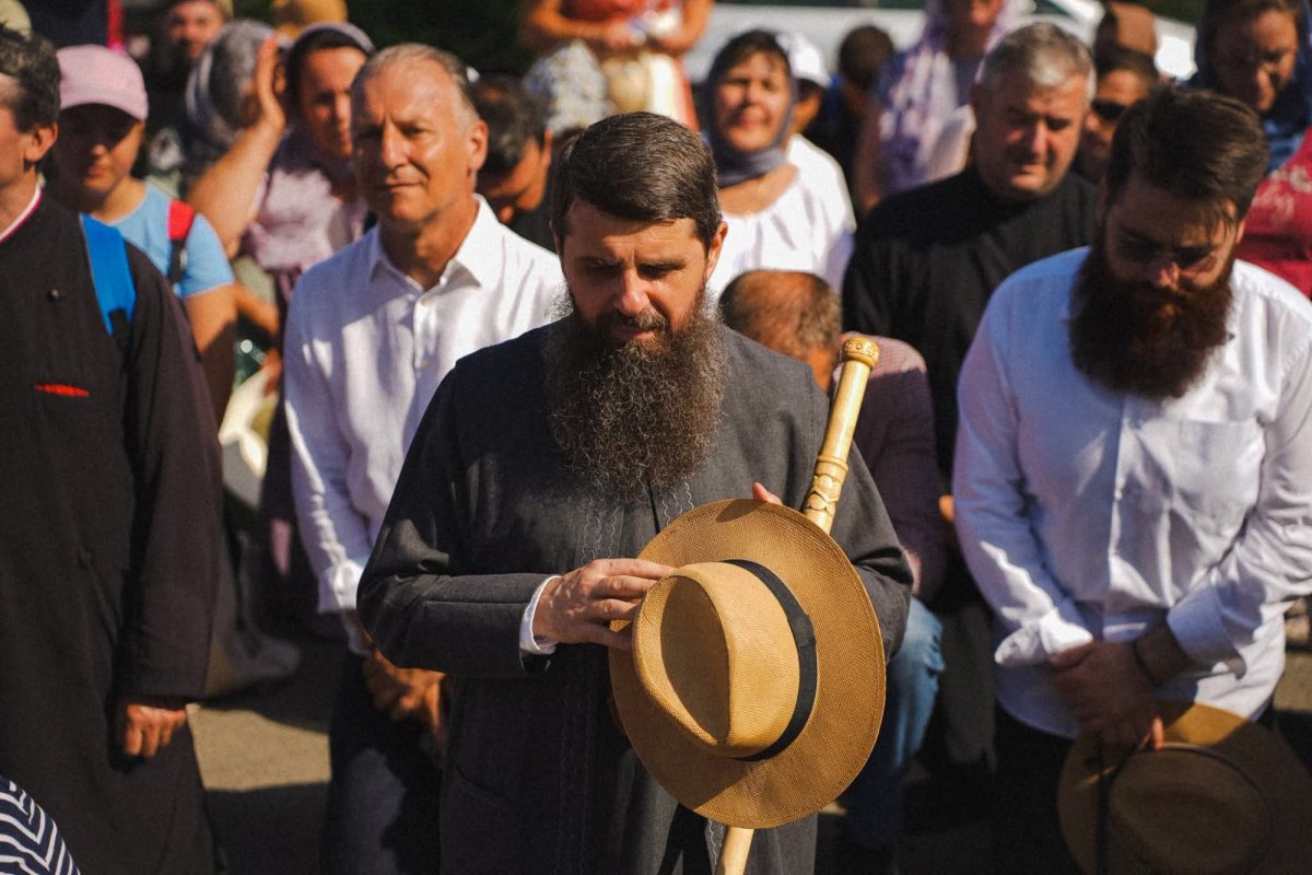 Pelerinii sălăjeni în drumul spre Mănăstirea Nicula 370741