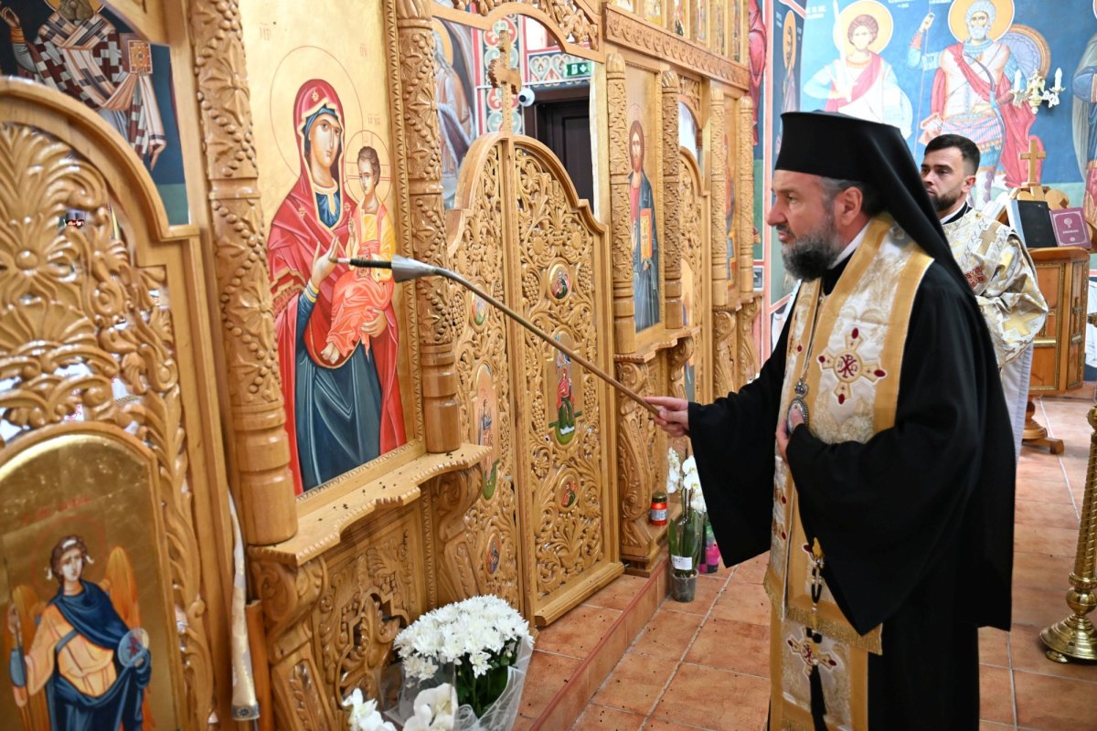Sfințirea paraclisului de iarnă al așezământului de la Marga 370809