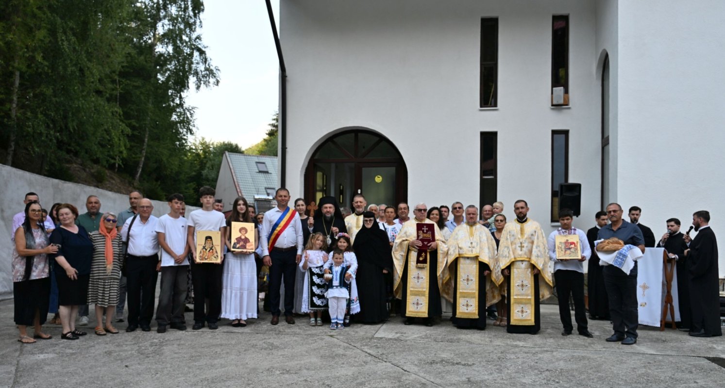 Sfințirea paraclisului de iarnă al așezământului de la Marga 370816