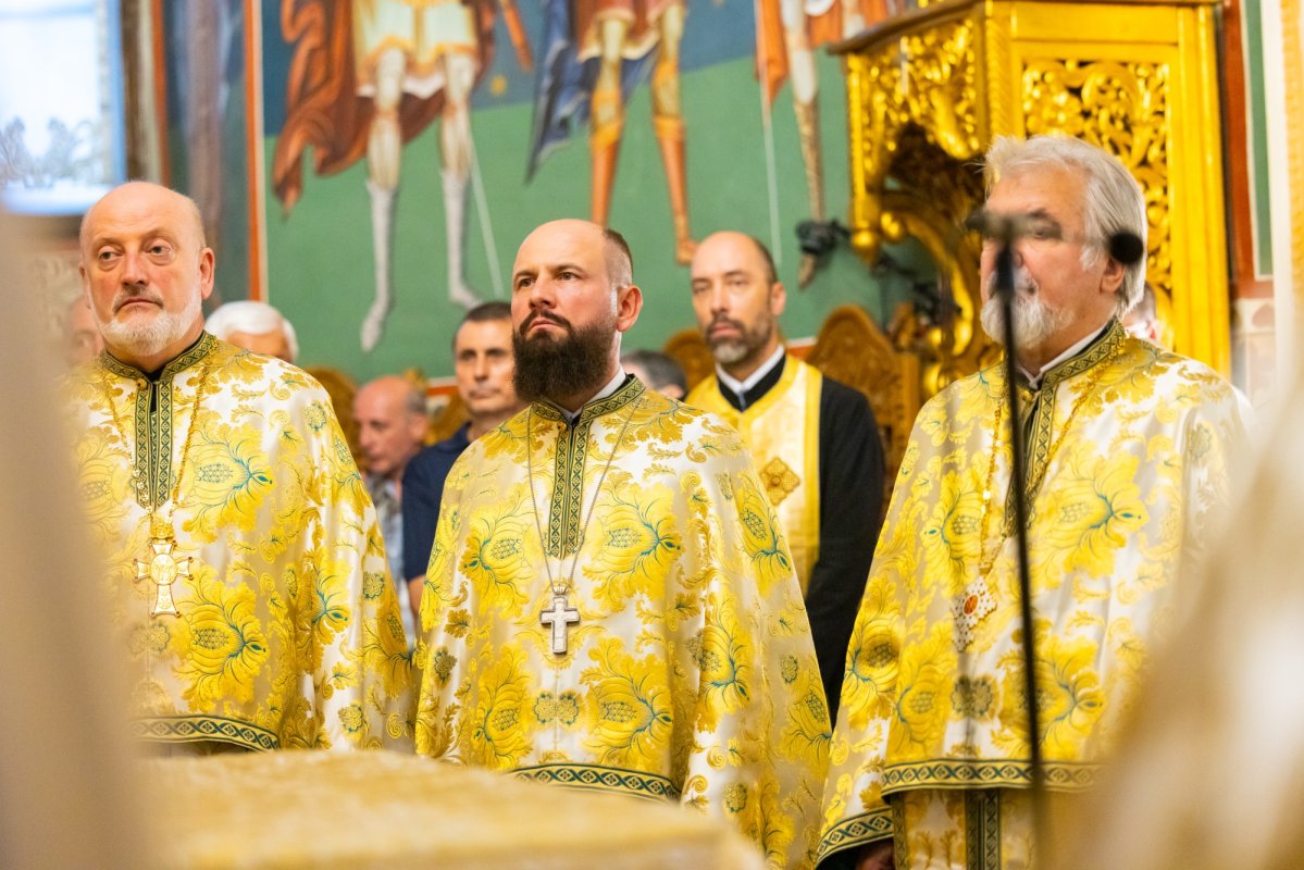 Slujba Privegherii în cinstea Sfintei Doamne Maria Brâncoveanu 371005