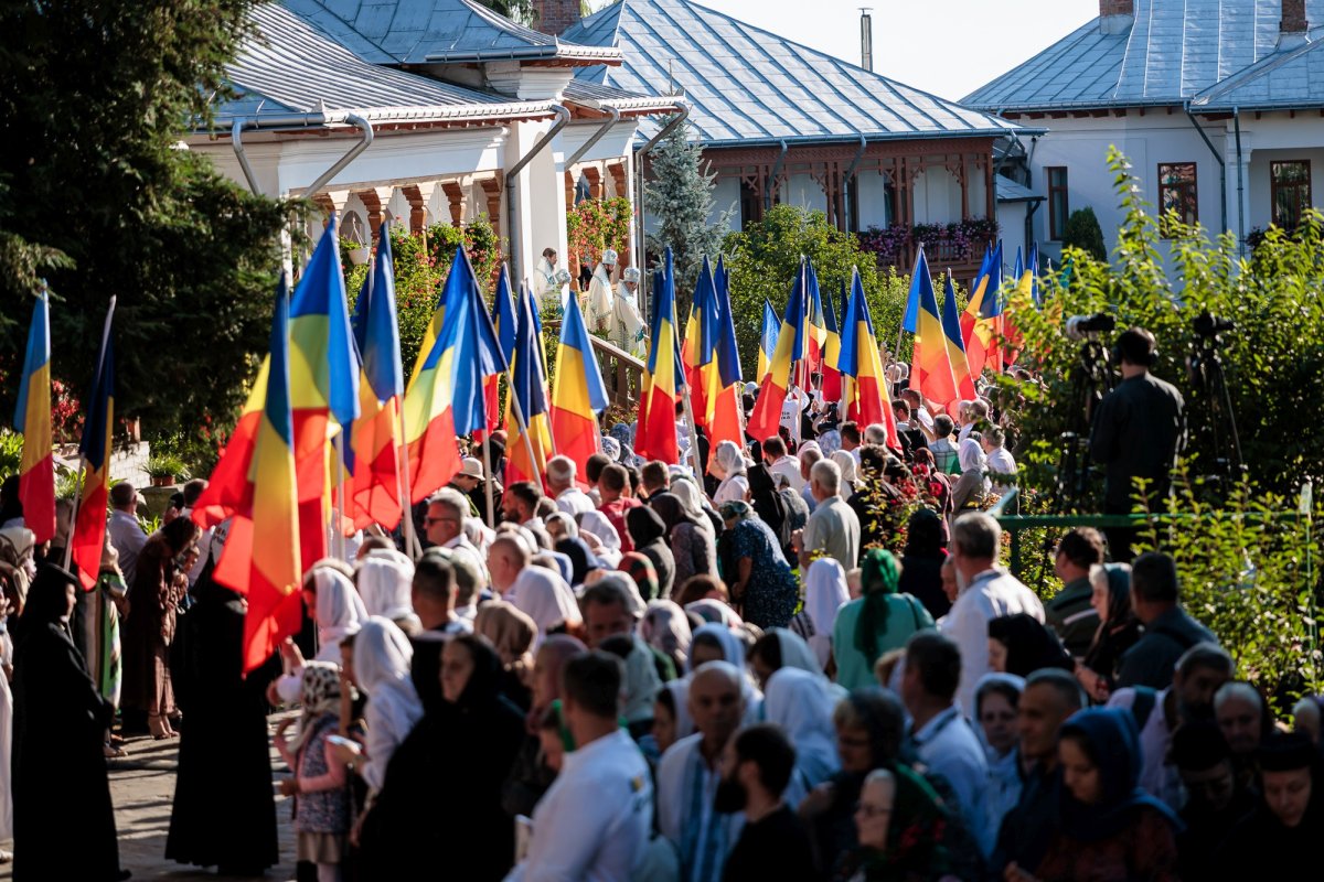 Îmbogăţirea sinaxarului de la Văratec cu noi sfinte cuvioase 371166