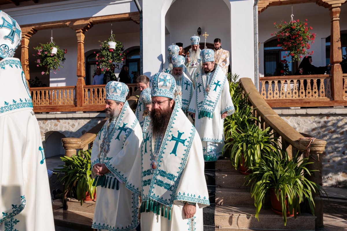 Îmbogăţirea sinaxarului de la Văratec cu noi sfinte cuvioase 371168