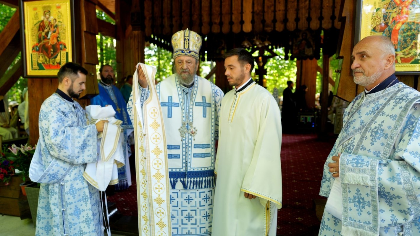 Sărbătoarea hramului la Mănăstirea Brâncoveanu de la Sâmbăta de Sus 371054